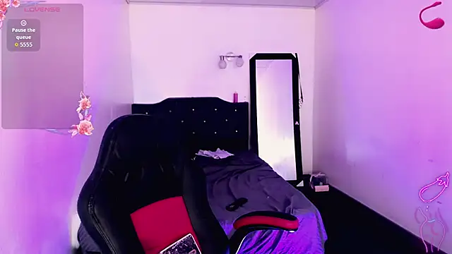 Rossedewitt  online show from October 2025 07:36:01 PM