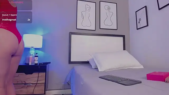 MartinaRizzi online show from September 2025 03:28:01 AM