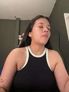 Snapshot of alhaana_ chatting on May 2026 02:22:01 PM alhaana online show from May 2026 02:22:01 PM