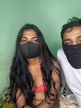 Snapshot of renu_143 chatting on November 2025 06:30:01 PM renu 143 online show from November 2025 06:30:01 PM