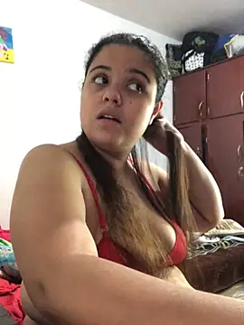 Snapshot of luisahot_9727 chatting on September 2025 02:47:02 AM luisahot 9727 online show from September 2025 02:47:02 AM