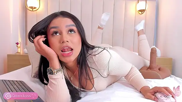 kassia kim online show from October 2025 05:19:02 AM