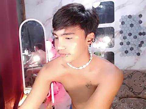 Snapshot of xblack_clover chatting on November 2025 10:10:02 PM xblack clover online show from November 2025 10:10:02 PM