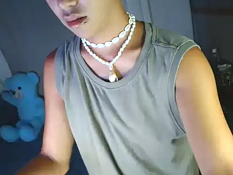 Snapshot of xblack_clover chatting on November 2025 04:57:02 PM xblack clover online show from November 2025 04:57:02 PM