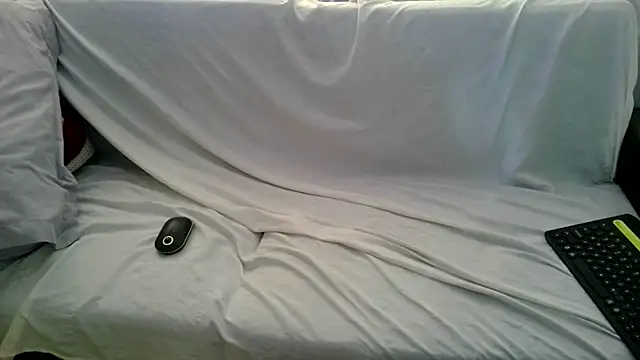 Luv2SuckBWC92 online show from September 2025 03:59:02 PM