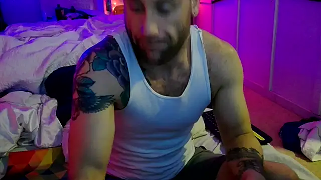 Luv2SuckBWC92 online show from September 2025 12:59:02 AM