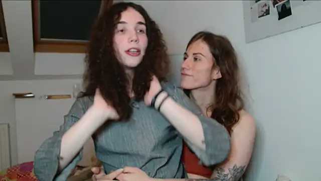 Snapshot of tsbubbles760 chatting on October 2025 08:32:02 PM tsbubbles760 online show from October 2025 08:32:02 PM