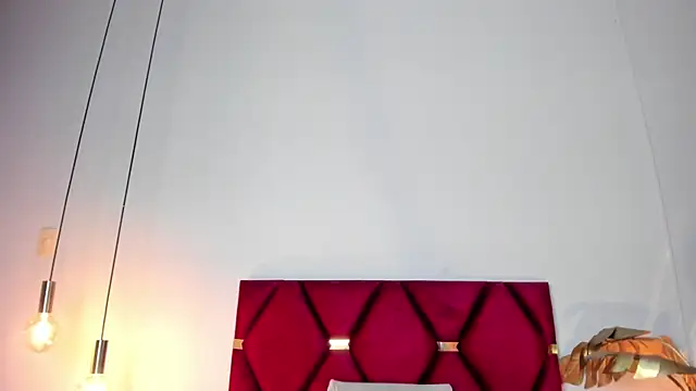 LunaAspen  online show from February 2026 06:04:01 PM