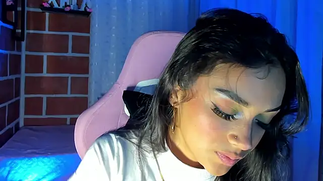 Snapshot of MelanyOconner chatting on September 2025 05:29:01 AM MelanyOconner online show from September 2025 05:29:01 AM