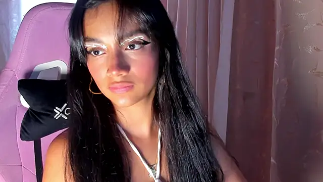 Snapshot of MelanyOconner chatting on September 2025 03:25:01 PM MelanyOconner online show from September 2025 03:25:01 PM