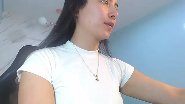 Snapshot of victoria_hernandez_t_ chatting on May 2026 01:19:01 PM victoria hernandez t online show from May 2026 01:19:01 PM