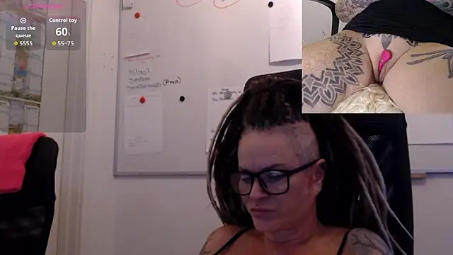 Snapshot of DarkDomina chatting on January 2026 11:59:02 AM DarkDomina online show from January 2026 11:59:02 AM