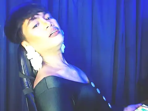 Snapshot of Alexx_143 chatting on September 2025 12:39:01 PM Alexx 143 online show from September 2025 12:39:01 PM