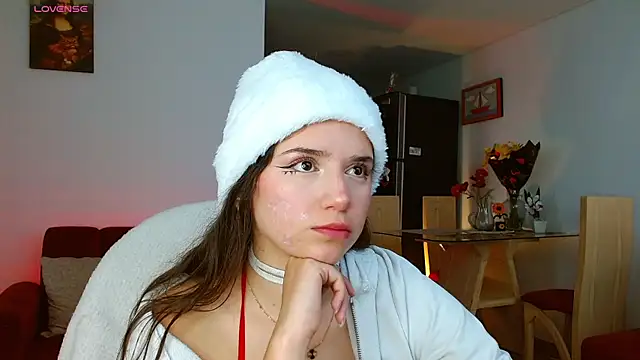 Snapshot of LilithAbril chatting on December 2025 01:05:01 PM LilithAbril online show from December 2025 01:05:01 PM