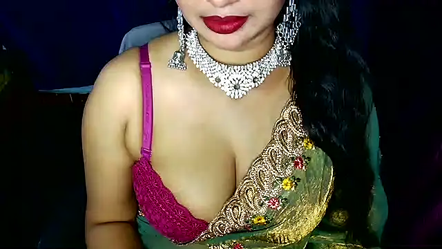 Snapshot of QUEEN_SAKHI- chatting on June 2026 10:51:02 AM QUEEN SAKHI- online show from June 2026 10:51:02 AM