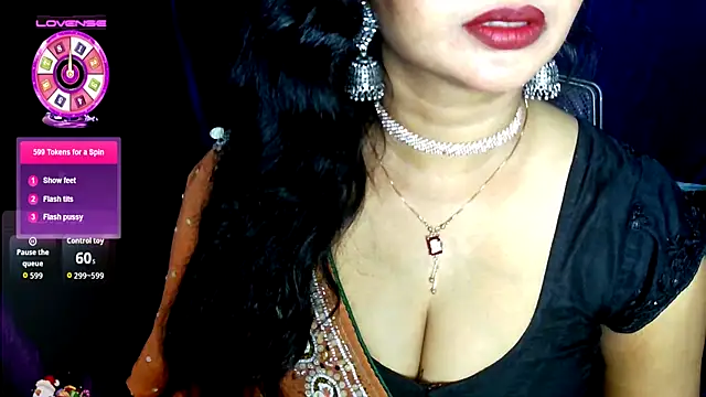 Snapshot of QUEEN_SAKHI- chatting on July 2026 06:30:01 AM QUEEN SAKHI- online show from July 2026 06:30:01 AM