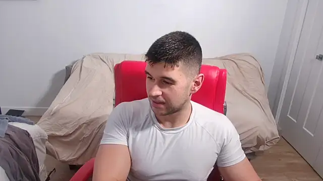 Snapshot of Sand0w chatting on October 2025 09:01:01 PM Sand0w online show from October 2025 09:01:01 PM