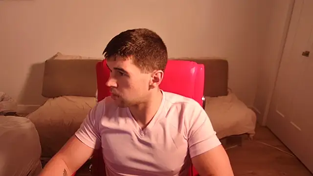 Snapshot of Sand0w chatting on October 2025 09:59:02 PM Sand0w online show from October 2025 09:59:02 PM