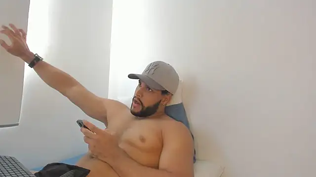 Pier Simons online show from March 2026 10:01:01 PM