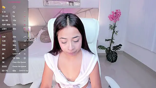 July Adams online show from October 2025 04:13:02 AM