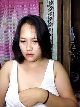 Snapshot of pretty_me092121 chatting on January 2026 05:15:02 PM pretty me092121 online show from January 2026 05:15:02 PM