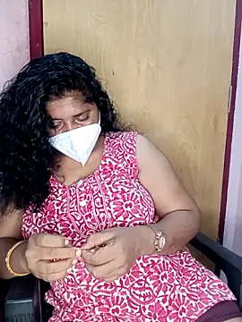 Snapshot of Jessi_25 chatting on October 2025 06:06:01 PM Jessi 25 online show from October 2025 06:06:01 PM