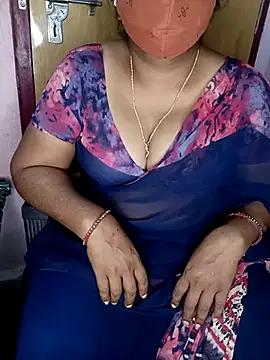 Snapshot of Jessi_25 chatting on October 2025 06:01:01 PM Jessi 25 online show from October 2025 06:01:01 PM