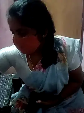 Snapshot of Jessi_25 chatting on November 2025 05:35:01 PM Jessi 25 online show from November 2025 05:35:01 PM