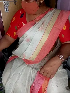 Snapshot of Jessi_25 chatting on November 2025 04:29:02 PM Jessi 25 online show from November 2025 04:29:02 PM