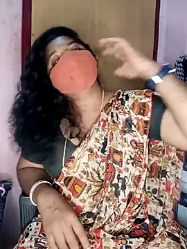 Snapshot of Jessi_25 chatting on December 2025 06:49:01 PM Jessi 25 online show from December 2025 06:49:01 PM