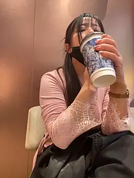 Snapshot of xiao-mo520 chatting on November 2025 10:43:02 AM xiao-mo520 online show from November 2025 10:43:02 AM