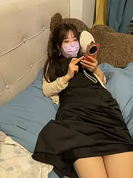 Snapshot of xiao-mo520 chatting on May 2026 02:45:01 PM xiao-mo520 online show from May 2026 02:45:01 PM