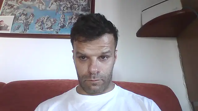 Snapshot of FROCETTO93 chatting on September 2025 03:46:01 PM FROCETTO93 online show from September 2025 03:46:01 PM