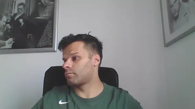 Snapshot of FROCETTO93 chatting on September 2025 06:18:01 AM FROCETTO93 online show from September 2025 06:18:01 AM