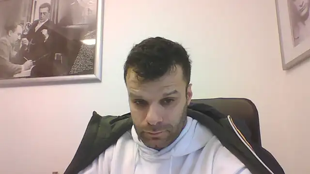 Snapshot of FROCETTO93 chatting on February 2026 08:30:02 AM FROCETTO93 online show from February 2026 08:30:02 AM