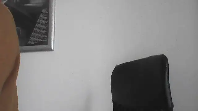 Snapshot of FROCETTO93 chatting on February 2026 07:26:01 AM FROCETTO93 online show from February 2026 07:26:01 AM