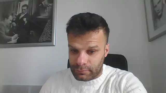 Snapshot of FROCETTO93 chatting on April 2026 06:40:02 AM FROCETTO93 online show from April 2026 06:40:02 AM