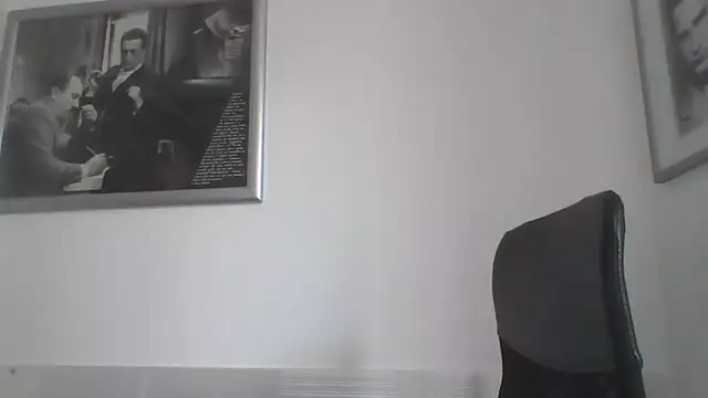 Snapshot of FROCETTO93 chatting on April 2026 01:05:01 PM FROCETTO93 online show from April 2026 01:05:01 PM