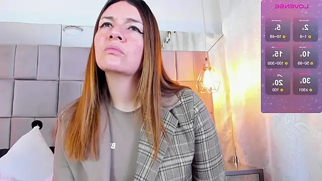 Snapshot of antoneella_jones chatting on September 2025 01:22:02 PM antoneella jones online show from September 2025 01:22:02 PM