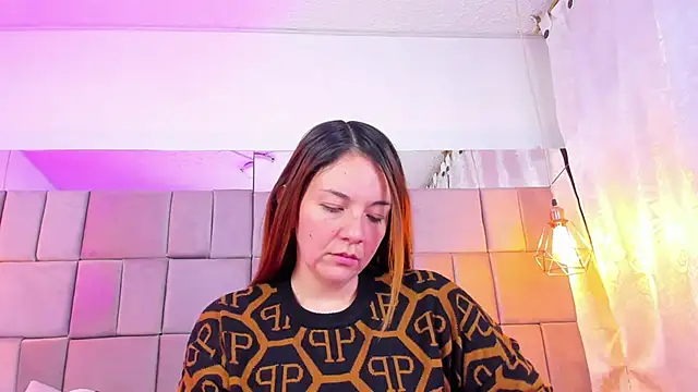 Snapshot of antoneella_jones chatting on September 2025 01:11:02 PM antoneella jones online show from September 2025 01:11:02 PM