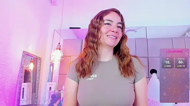 Snapshot of antoneella_jones chatting on September 2025 01:13:01 PM antoneella jones online show from September 2025 01:13:01 PM