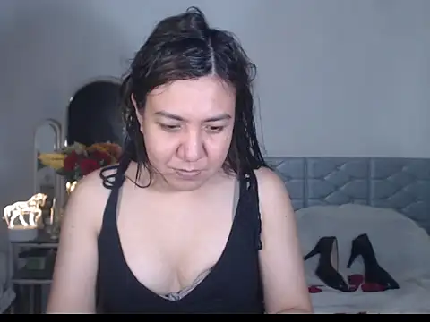 stellahugeX online show from October 2025 07:58:01 AM