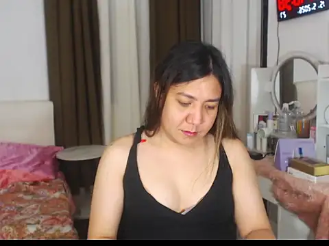stellahugeX online show from May 2026 03:19:01 PM