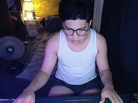 Lowel Smith online show from September 2025 01:49:01 PM