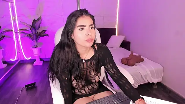 LovelyEyesx online show from December 2025 12:23:02 PM