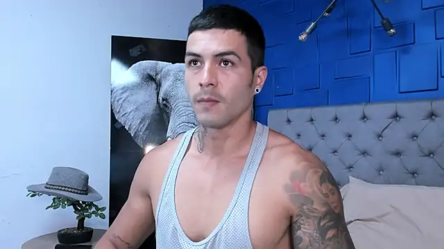 andres-clark92 online show from September 2025 06:10:02 PM