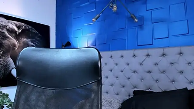 andres-clark92 online show from November 2025 05:58:02 PM