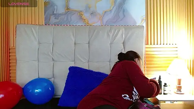 Snapshot of miadoll303av chatting on October 2025 12:13:02 PM miadoll303av online show from October 2025 12:13:02 PM