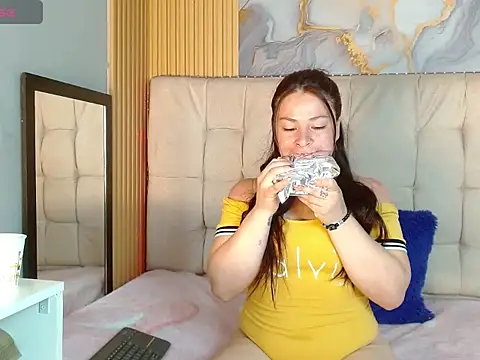 Snapshot of miadoll303av chatting on October 2025 01:12:01 PM miadoll303av online show from October 2025 01:12:01 PM