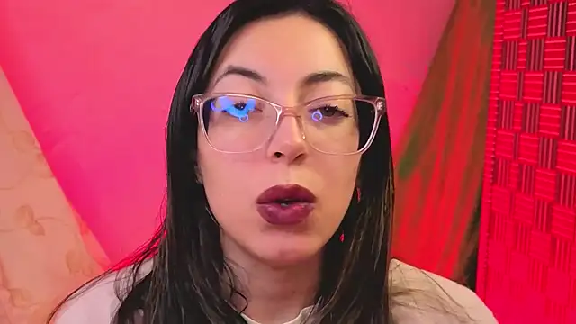 Snapshot of Miranda_sexlove_ chatting on December 2025 07:36:02 AM Miranda sexlove online show from December 2025 07:36:02 AM